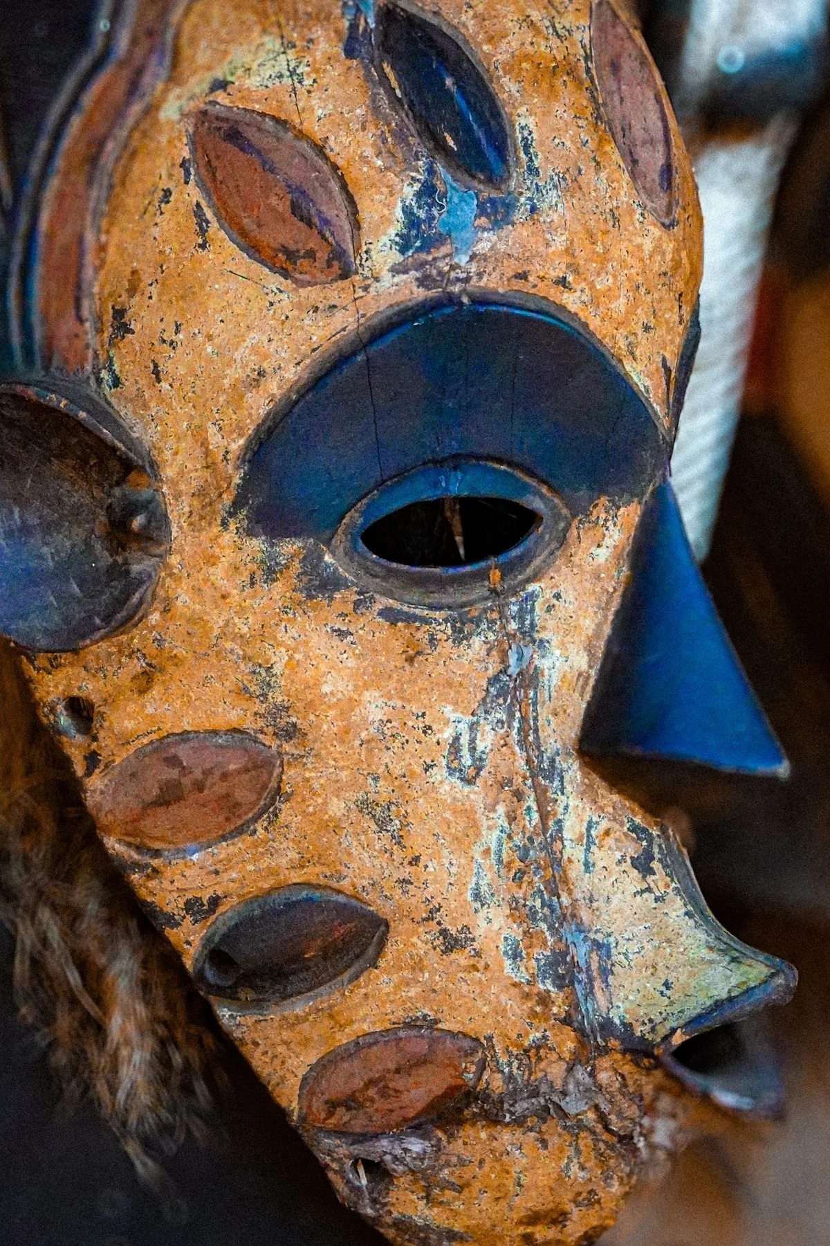 Masque Yoruba, bois sacré